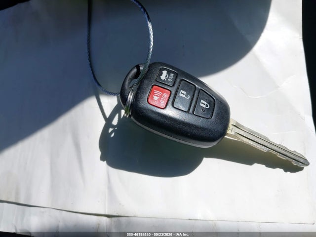 Продажа на аукционе авто 2015 Toyota Corolla Le Plus, vin: 5YFBURHE1FP181366, номер лота: 46198430