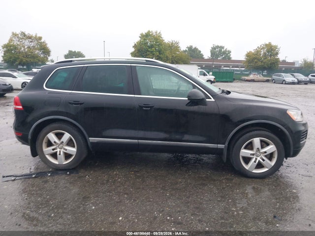 2014 Volkswagen Touareg Lux მანქანა იყიდება აუქციონზე, vin: WVGEP9BP8ED005300, აუქციონის ნომერი: 46198440