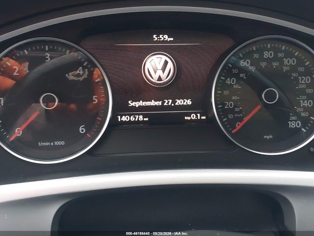 2014 Volkswagen Touareg Lux მანქანა იყიდება აუქციონზე, vin: WVGEP9BP8ED005300, აუქციონის ნომერი: 46198440