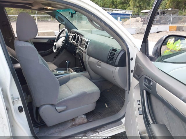 Продажа на аукционе авто 2005 Toyota 4runner Sr5 V8, vin: JTEBT14R258027297, номер лота: 46198441