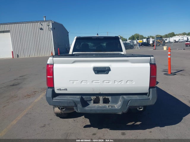3TYJDAKNXRT005759 Toyota Tacoma Sr