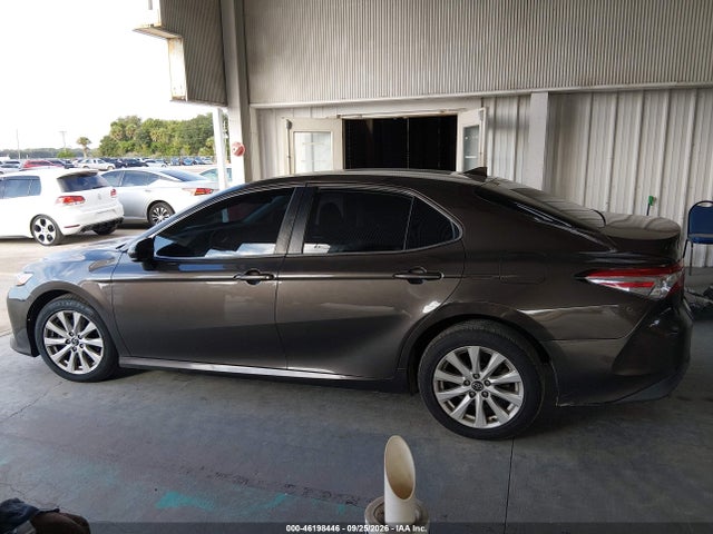 Продаж на аукціоні авто 2019 Toyota Camry Le, vin: 4T1B11HK7KU697367, номер лоту: 46198446