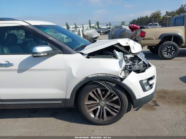 Ford Explorer Platinum 2016 1FM5K8HT2GGC47823 Image 13
