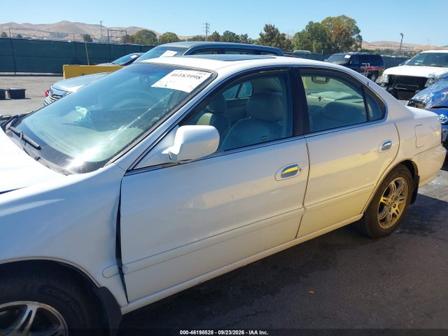 Продажа на аукционе авто 2000 Acura Tl 3.2 W/navigation System (a5), vin: 19UUA5677YA008068, номер лота: 46198528
