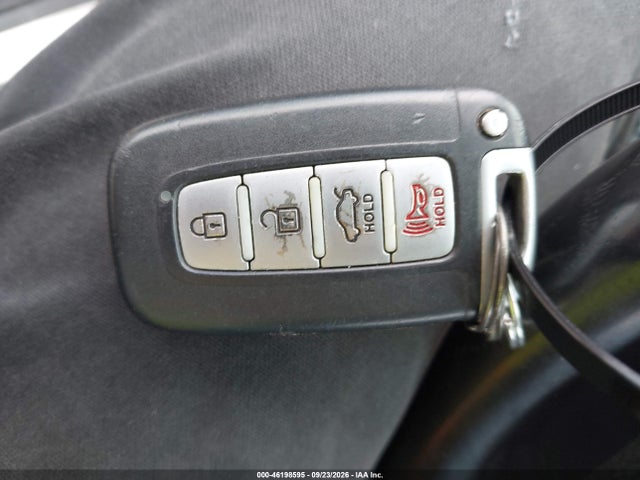 2013 Hyundai Genesis 3.8 Track მანქანა იყიდება აუქციონზე, vin: KMHHU6KJ6DU107659, აუქციონის ნომერი: 46198595
