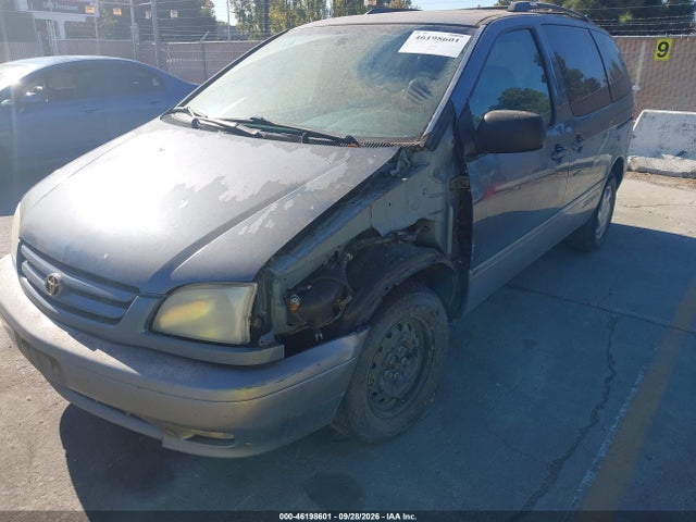 2001 Toyota Sienna Xle მანქანა იყიდება აუქციონზე, vin: 4T3ZF13C21U334626, აუქციონის ნომერი: 46198601