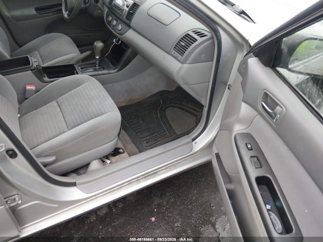 46198661 :رقم المزاد ، 4T1BE32KX5U033710 vin ، 2005 Toyota Camry Std مزاد بيع