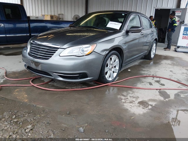 2013 Chrysler 200 Touring მანქანა იყიდება აუქციონზე, vin: 1C3CCBBB5DN545185, აუქციონის ნომერი: 46198697