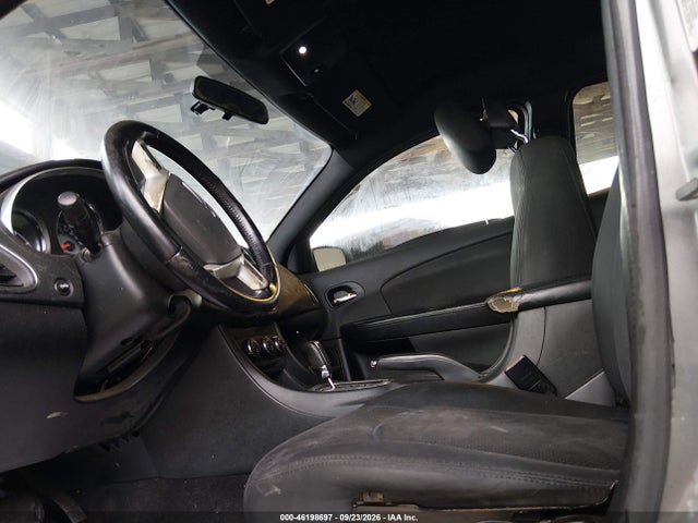 2013 Chrysler 200 Touring მანქანა იყიდება აუქციონზე, vin: 1C3CCBBB5DN545185, აუქციონის ნომერი: 46198697