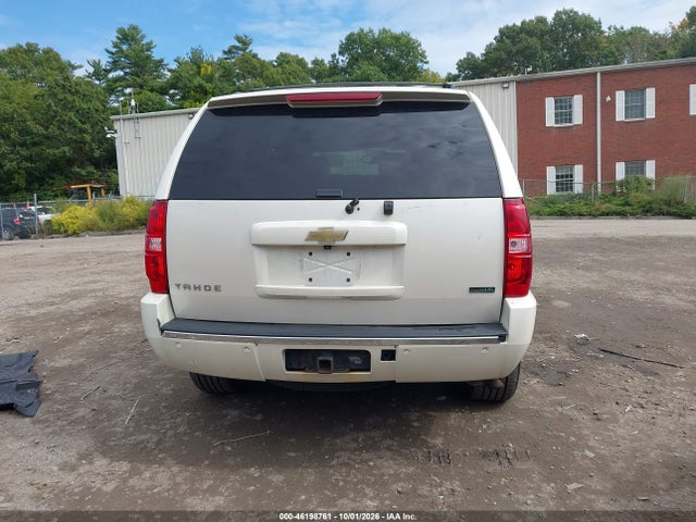 46198761 :رقم المزاد ، 1GNSKCE06BR379640 vin ، 2011 Chevrolet Tahoe Ltz مزاد بيع