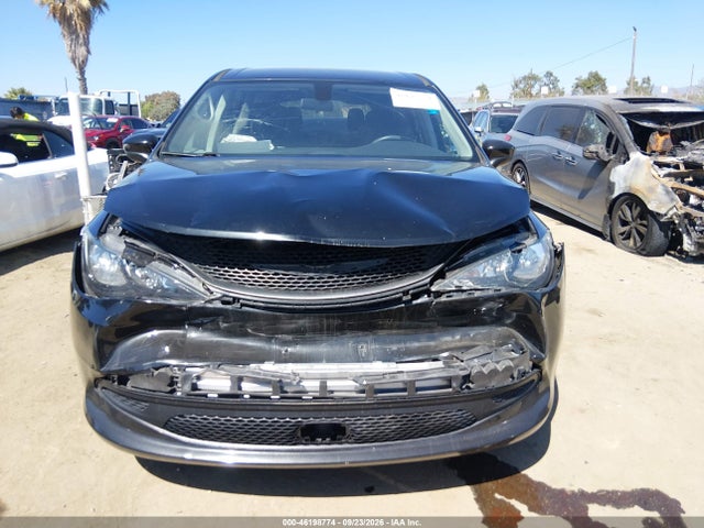 2022 Chrysler Voyager Lx მანქანა იყიდება აუქციონზე, vin: 2C4RC1CG1NR102966, აუქციონის ნომერი: 46198774