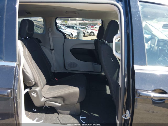 2022 Chrysler Voyager Lx მანქანა იყიდება აუქციონზე, vin: 2C4RC1CG1NR102966, აუქციონის ნომერი: 46198774