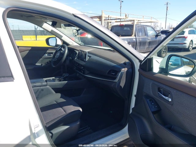 Продажа на аукционе авто 2023 Nissan Rogue Sv Fwd, vin: 5N1BT3BA5PC795249, номер лота: 46198790