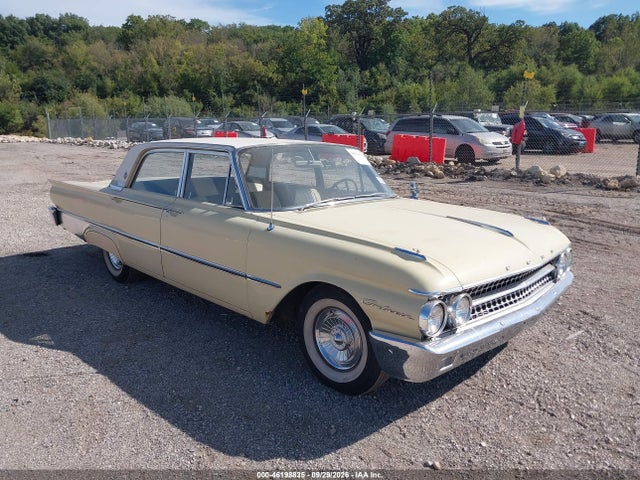 46198835 :رقم المزاد ، 1A52W103341 vin ، 1961 Ford Galaxie 500 مزاد بيع