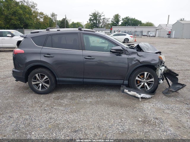 46198839 :رقم المزاد ، 2T3RFREV5HW695923 vin ، 2017 Toyota Rav4 Xle مزاد بيع