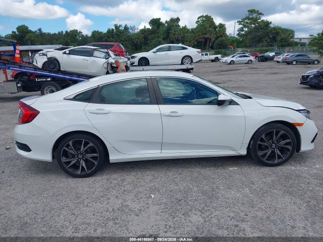 46198867 :رقم المزاد ، 2HGFC2F8XKH575202 vin ، 2019 Honda Civic Sport مزاد بيع