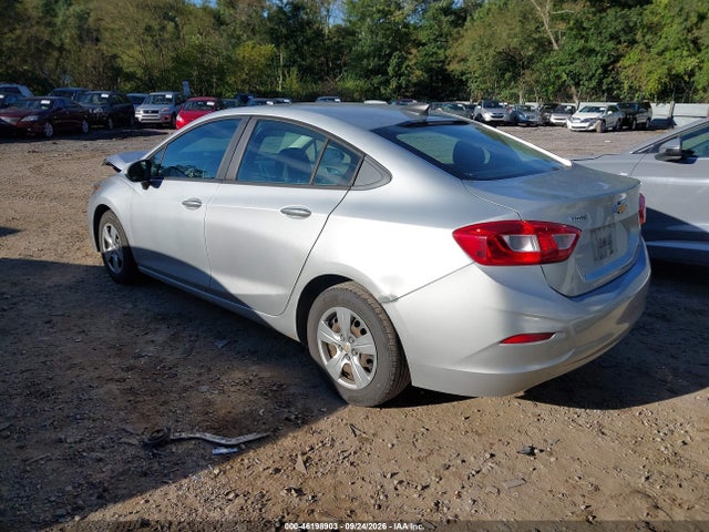 46198903 :رقم المزاد ، 1G1BC5SM5H7106730 vin ، 2017 Chevrolet Cruze Ls Auto مزاد بيع