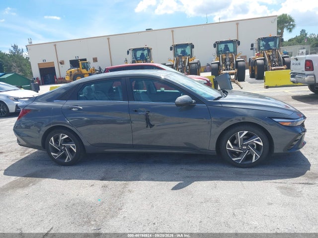 2025 Hyundai Elantra Limited მანქანა იყიდება აუქციონზე, vin: KMHLP4DG3SU031709, აუქციონის ნომერი: 46198924