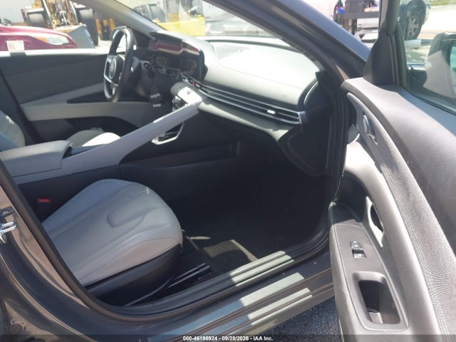2025 Hyundai Elantra Limited მანქანა იყიდება აუქციონზე, vin: KMHLP4DG3SU031709, აუქციონის ნომერი: 46198924