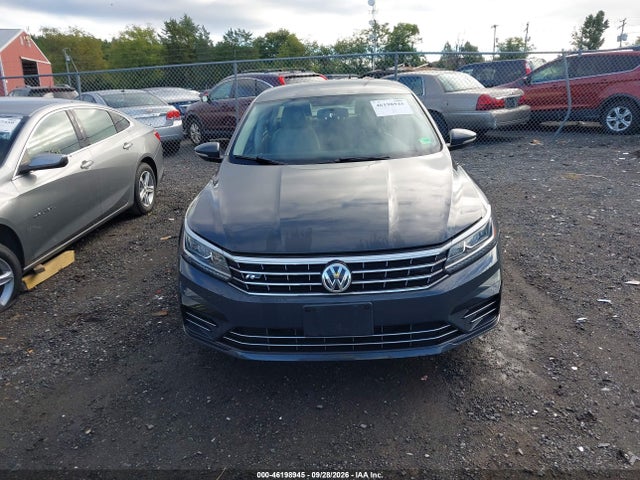 Продаж на аукціоні авто 2017 Volkswagen Passat 1.8t R-line, vin: 1VWDT7A30HC062645, номер лоту: 46198945