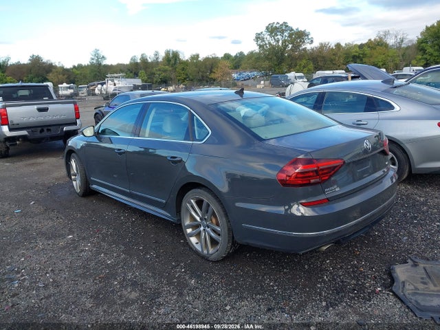 Продаж на аукціоні авто 2017 Volkswagen Passat 1.8t R-line, vin: 1VWDT7A30HC062645, номер лоту: 46198945