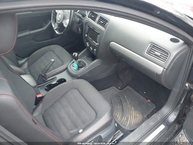 46199033 :رقم المزاد ، 3VW5A7AJ4CM109661 vin ، 2012 Volkswagen Gli Pzev مزاد بيع
