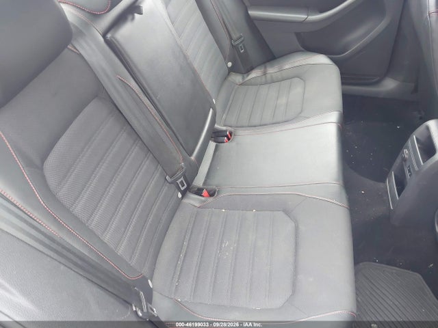 46199033 :رقم المزاد ، 3VW5A7AJ4CM109661 vin ، 2012 Volkswagen Gli Pzev مزاد بيع