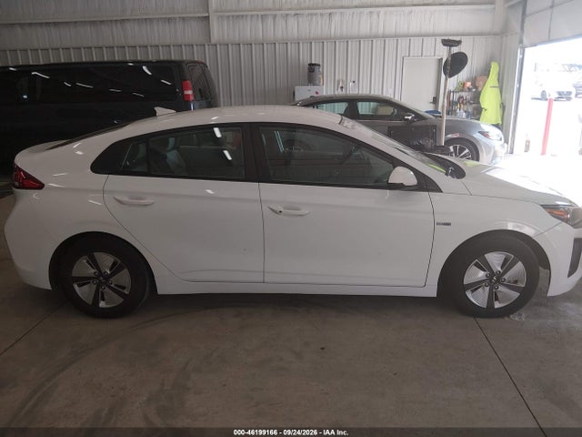 2020 Hyundai Ioniq Hybrid Blue მანქანა იყიდება აუქციონზე, vin: KMHC65LC1LU220271, აუქციონის ნომერი: 46199166