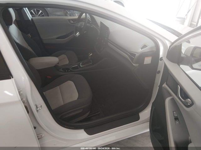 2020 Hyundai Ioniq Hybrid Blue მანქანა იყიდება აუქციონზე, vin: KMHC65LC1LU220271, აუქციონის ნომერი: 46199166