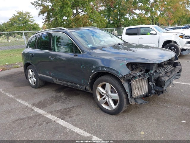 2013 Volkswagen Touareg Lux მანქანა იყიდება აუქციონზე, vin: WVGEP9BP9DD007572, აუქციონის ნომერი: 46199170