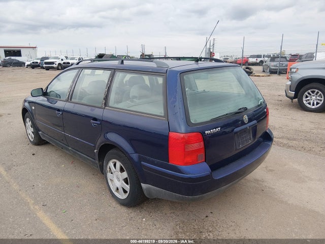 46199219 :رقم المزاد ، WVWND23B9YE279224 vin ، 2000 Volkswagen Passat Gls مزاد بيع