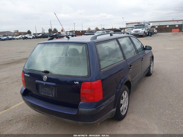 46199219 :رقم المزاد ، WVWND23B9YE279224 vin ، 2000 Volkswagen Passat Gls مزاد بيع