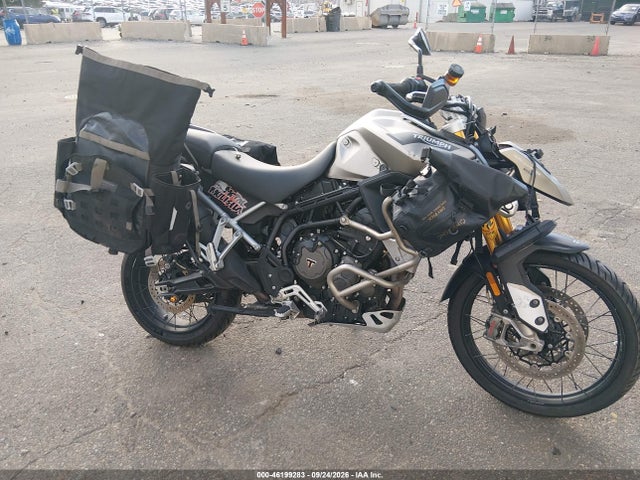 46199283 :رقم المزاد ، SMTE67DFXPTBK9694 vin ، 2023 Triumph Motorcycle Tiger 900 Rally Pro/900 Bond Edition مزاد بيع