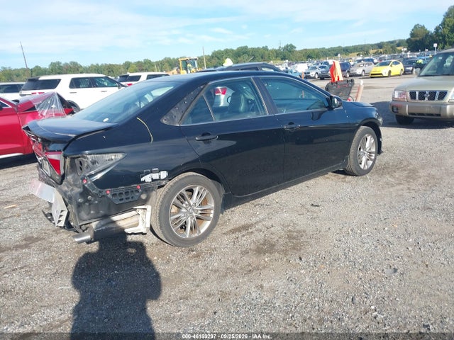 46199297 :رقم المزاد ، 4T1BF1FK4HU307905 vin ، 2017 Toyota Camry Se مزاد بيع