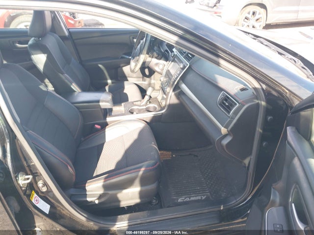 46199297 :رقم المزاد ، 4T1BF1FK4HU307905 vin ، 2017 Toyota Camry Se مزاد بيع
