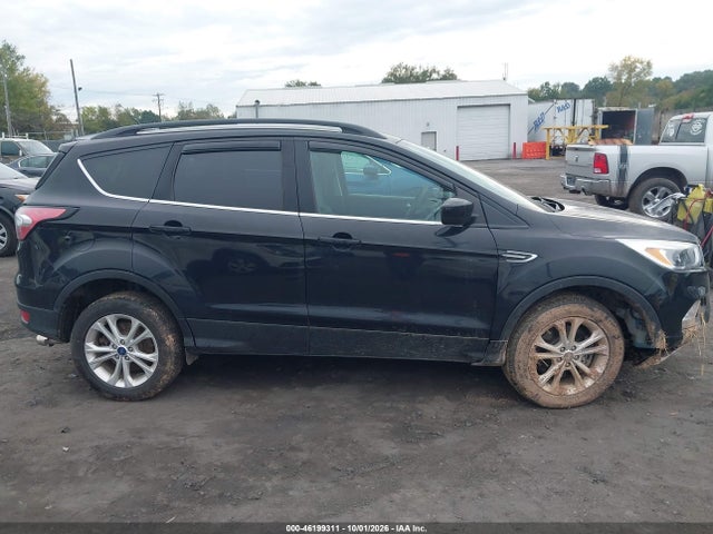 Продаж на аукціоні авто 2018 Ford Escape Se, vin: 1FMCU9GD2JUC40980, номер лоту: 46199311