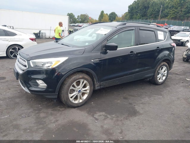 Продаж на аукціоні авто 2018 Ford Escape Se, vin: 1FMCU9GD2JUC40980, номер лоту: 46199311