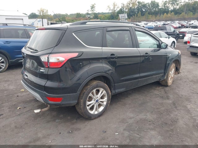 Продаж на аукціоні авто 2018 Ford Escape Se, vin: 1FMCU9GD2JUC40980, номер лоту: 46199311