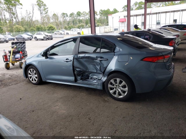 Продажа на аукционе авто 2021 Toyota Corolla Le, vin: JTDEPMAE8MJ162316, номер лота: 46199351