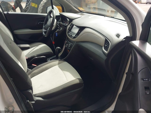 Продажа на аукционе авто 2017 Chevrolet Trax Ls, vin: 3GNCJKSB1HL273300, номер лота: 46199352