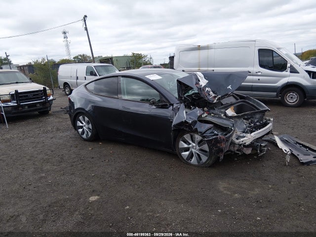 Продаж на аукціоні авто 2024 Tesla Model Y Long Range Dual Motor All-wheel Drive, vin: 7SAYGDEE2RA270811, номер лоту: 46199363