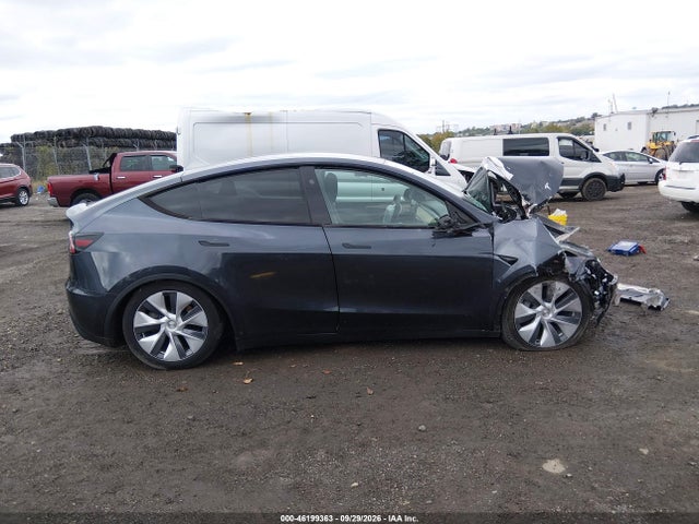 Продаж на аукціоні авто 2024 Tesla Model Y Long Range Dual Motor All-wheel Drive, vin: 7SAYGDEE2RA270811, номер лоту: 46199363