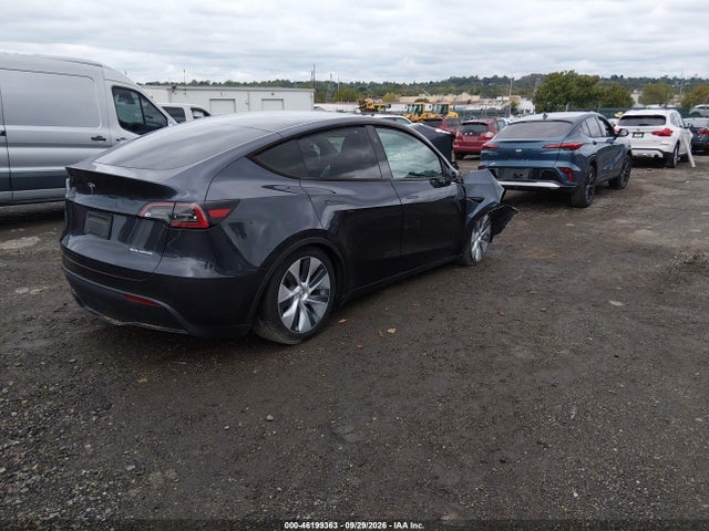 Продаж на аукціоні авто 2024 Tesla Model Y Long Range Dual Motor All-wheel Drive, vin: 7SAYGDEE2RA270811, номер лоту: 46199363