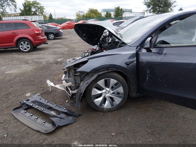 Продаж на аукціоні авто 2024 Tesla Model Y Long Range Dual Motor All-wheel Drive, vin: 7SAYGDEE2RA270811, номер лоту: 46199363