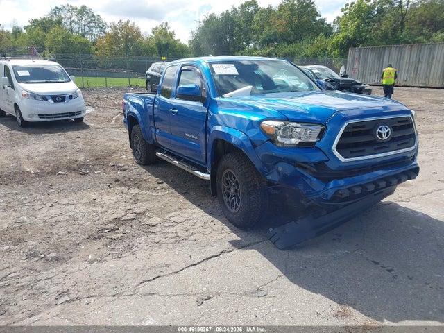 2017 5TFSZ5AN6HX096872 main image
