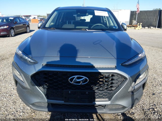2021 Hyundai Kona Se მანქანა იყიდება აუქციონზე, vin: KM8K12AA6MU665777, აუქციონის ნომერი: 46199379