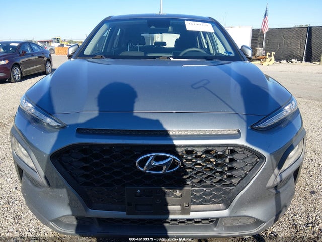 2021 Hyundai Kona Se მანქანა იყიდება აუქციონზე, vin: KM8K12AA6MU665777, აუქციონის ნომერი: 46199379