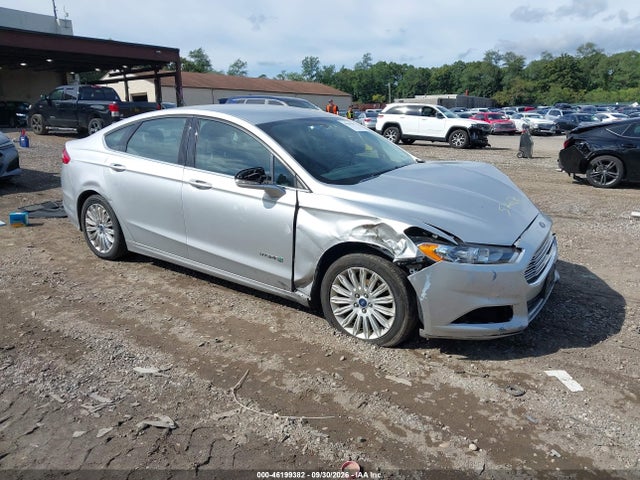 46199382 :رقم المزاد ، 3FA6P0LU7GR389028 vin ، 2016 Ford Fusion Hybrid Se مزاد بيع