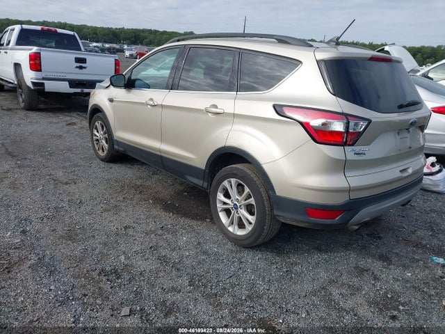 46199423 :رقم المزاد ، 1FMCU9GD9JUA88292 vin ، 2018 Ford Escape Se مزاد بيع