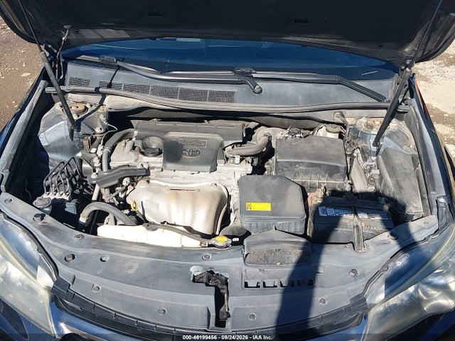 46199456 :رقم المزاد ، 4T1BF1FK6FU009353 vin ، 2015 Toyota Camry Se مزاد بيع